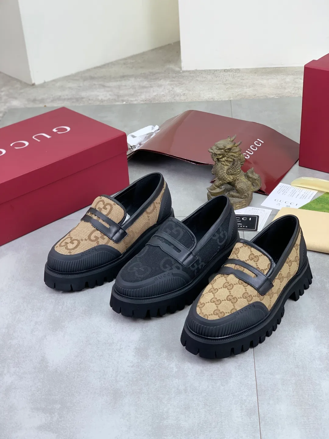 Men's Men's Shoes💰P440💰[New Style] Gucci lazy slip-on couple 🧑‍🤝‍🧑 best selection of leather shoes (Gucci) official website latest Gucci lazy 🎁 leather shoes, hot style 💥 style is simple and elegant, exclusive for trendy men. Unique official website latest brand original double G pressure Floral elements 👑 Original Gucci decoration, fashionable and elegant, original calf leather with double G denim ✅ Fully imported soft sheepskin lining, official website designated wear-resistant, rubber business outsole, classic model taken in person 🎬 Size: 36-46 Various colors available